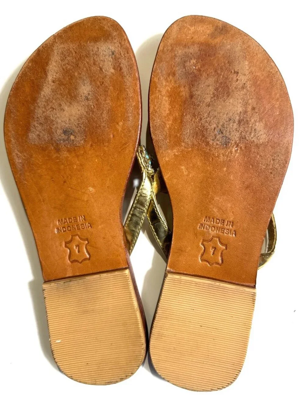 Tommy Bahama Womens Size 7 Gold Leather Sandals With Turquoise Rhinestone Accent